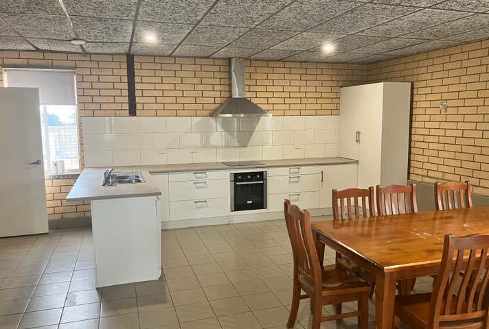 Unit 2, 1 Roy Terrace Christies Beach SA 5165 - Image 11