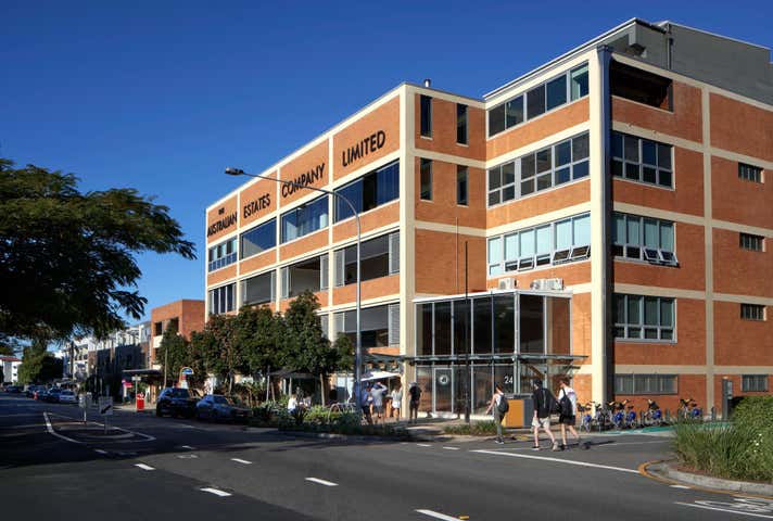 24 Macquarie Street Newstead QLD 4006 - Image 2
