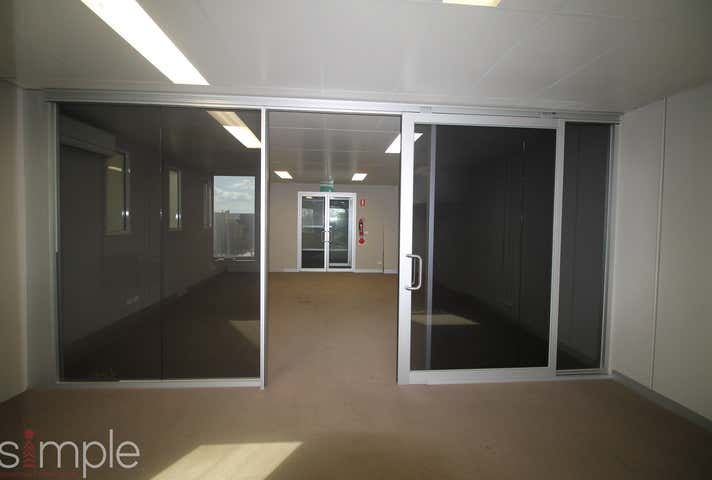 2/13 Network Drive Carrum Downs VIC 3201 - Image 12