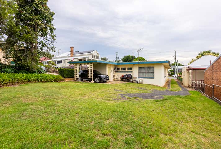16 Ellenborough Street Ipswich QLD 4305 - Image 4