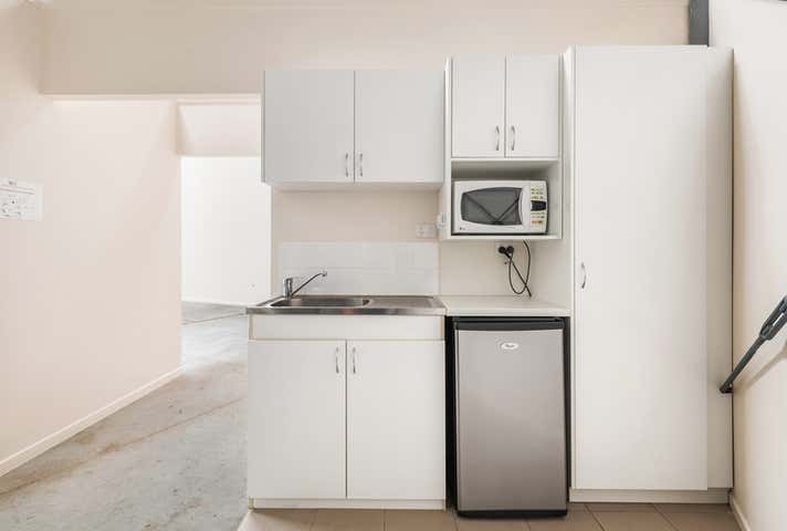 1/24 Southern Cross Circuit Urangan QLD 4655 - Image 4