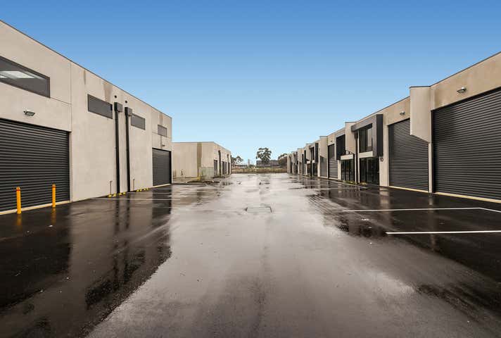 2/13-17 Kylie Place Cheltenham VIC 3192 - Image 3