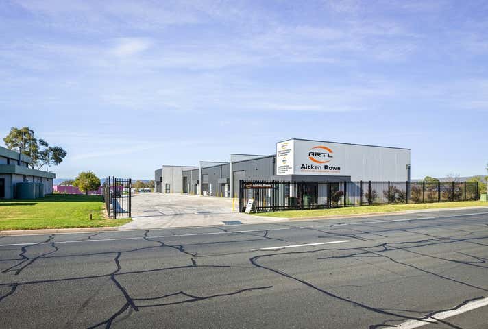 3/111 Kaitlers Road Lavington NSW 2641 - Image 3