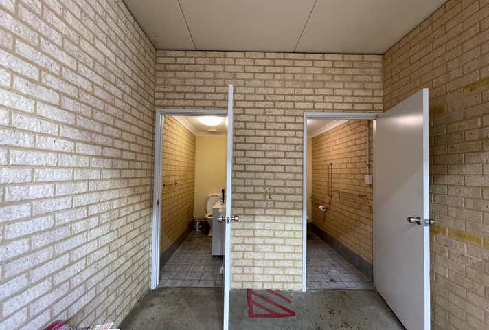 15 Pavers Circle Malaga WA 6090 - Image 33