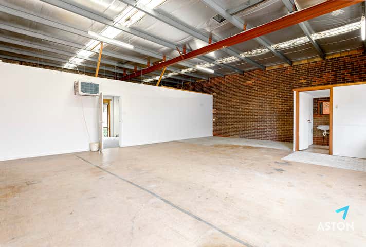 5/4 Brisbane Street Eltham VIC 3095 - Image 3