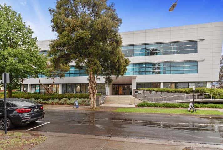 4/40 Montclair Avenue Glen Waverley VIC 3150 - Image 2