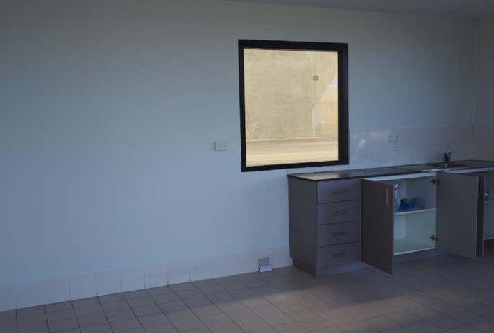 92 Callaway St Wangara WA 6065 - Image 8