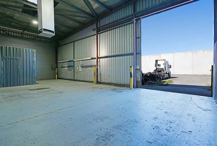 Unit 1, 121 Vulcan Road Canning Vale WA 6155 - Image 17