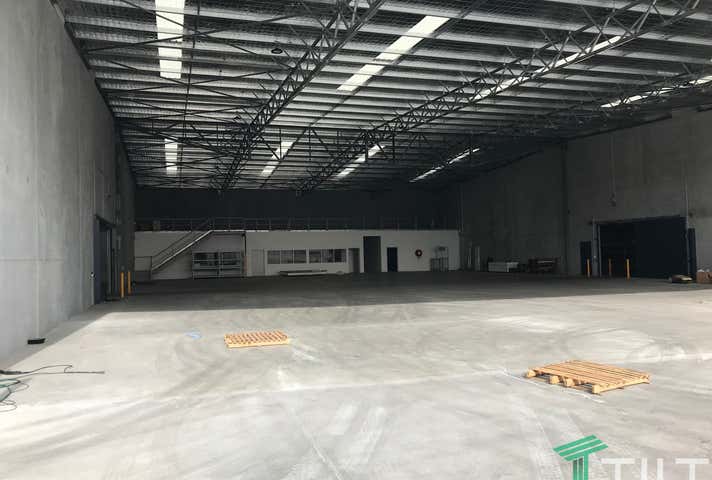 55 Nardine Close Forrestfield WA 6058 - Image 8