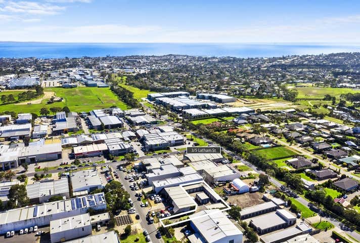 3/5 Latham Street Mornington VIC 3931 - Image 10