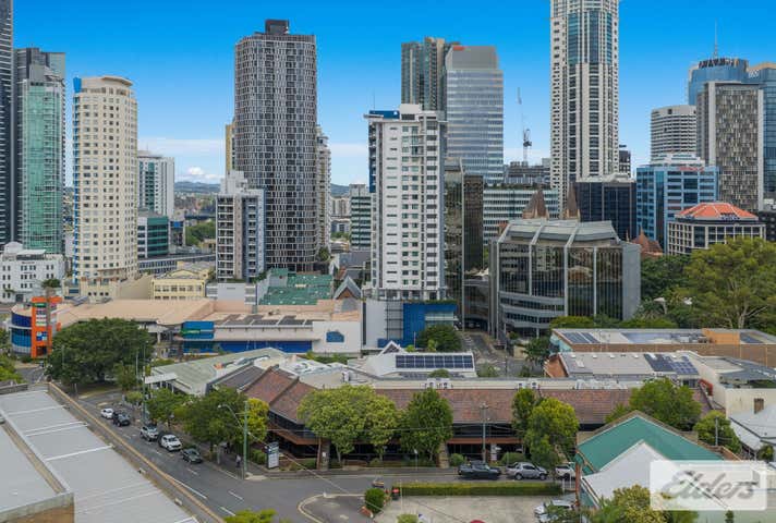 2/220 Boundary Street Spring Hill QLD 4000 - Image 4