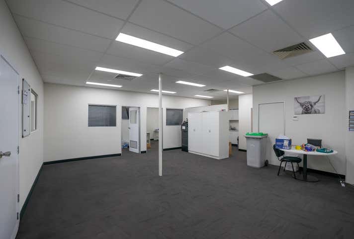 2/6 Chapman Street Charlestown NSW 2290 - Image 4