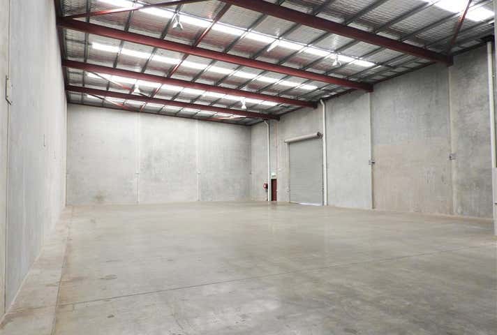 2/17 Sphinx Way Bibra Lake WA 6163 - Image 3