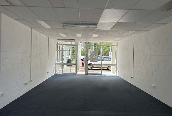 6/404 Esplanade Torquay QLD 4655 - Image 4