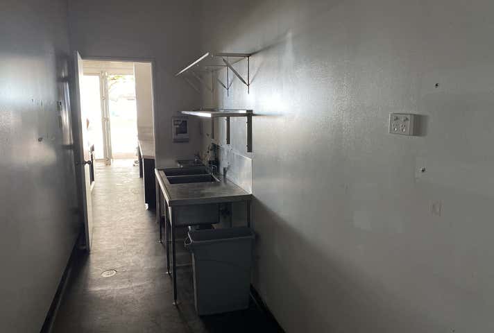 4A/99 Esplanade Cairns City QLD 4870 - Image 8