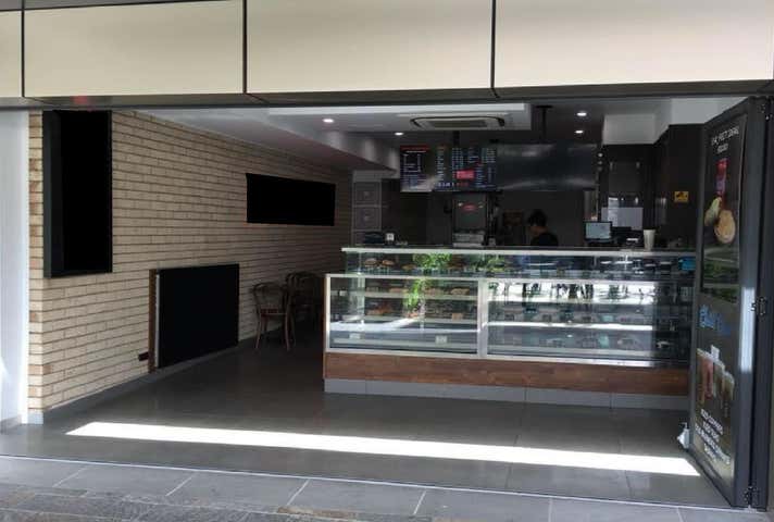 2/27 Shields Street Cairns City QLD 4870 - Image 2