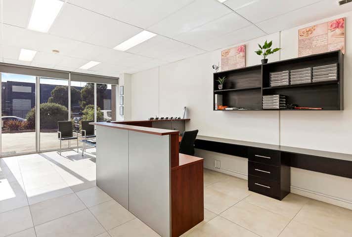 239 Derrimut Drive Derrimut VIC 3026 - Image 2