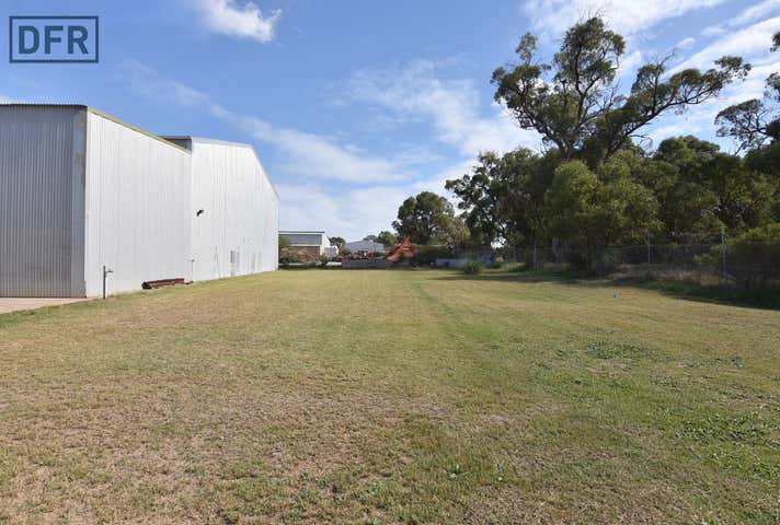 11 Crompton Road Rockingham WA 6168 - Image 17