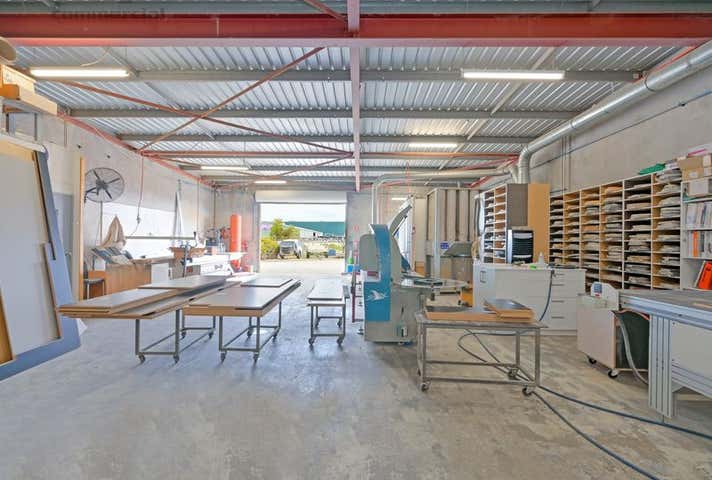 13 Helmshore Way Port Kennedy WA 6172 - Image 17