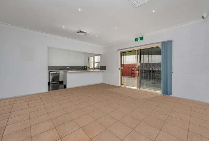 Suite 5, 14 Keane Street Currajong QLD 4812 - Image 13