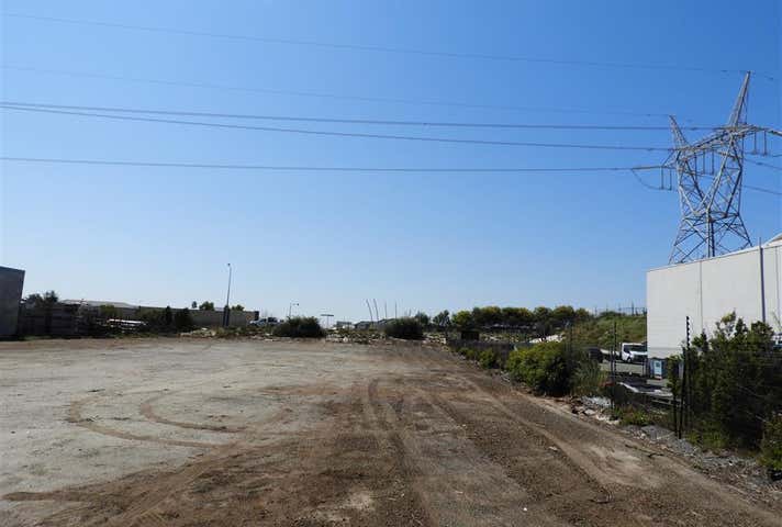 13 Biscayne Way Jandakot WA 6164 - Image 2