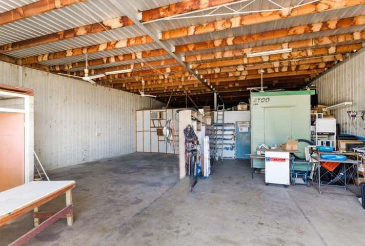 The Market, 25 Keane Street Currajong QLD 4812 - Image 14