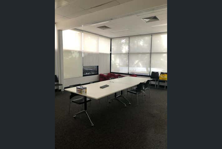 2/21 Catherine Bentley WA 6102 - Image 11