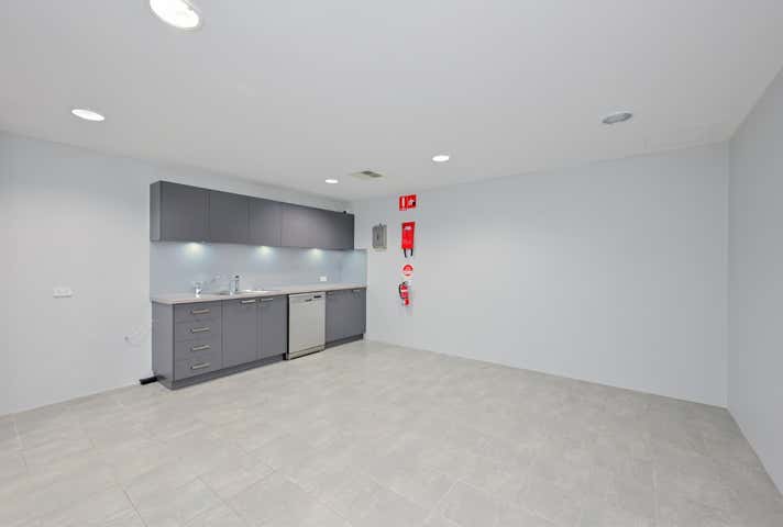 18 Goddard Street Rockingham WA 6168 - Image 5