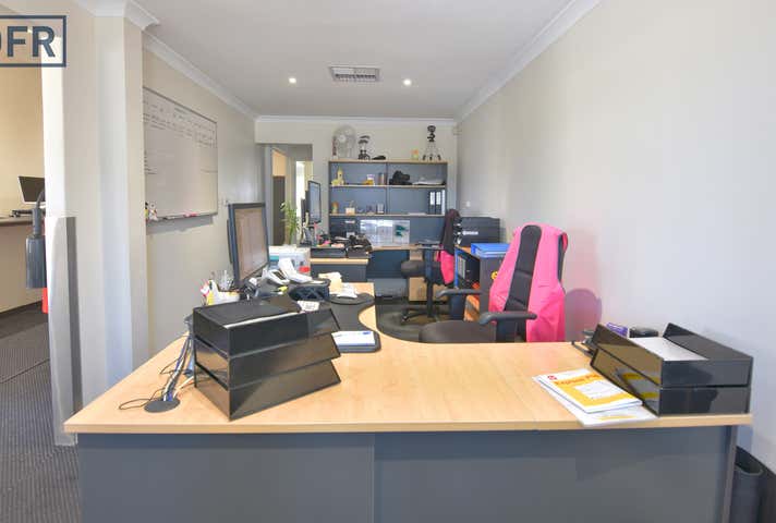11 Crompton Road Rockingham WA 6168 - Image 15