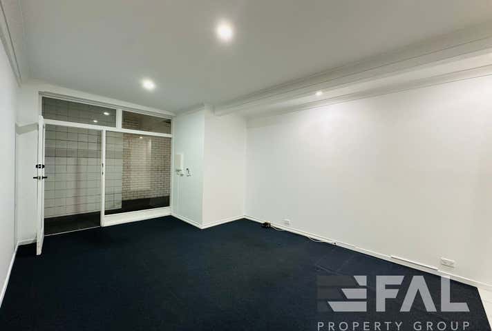 Shop  5, 600 Sherwood Road Sherwood QLD 4075 - Image 2