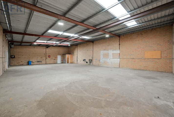 4/1 Crompton Road Rockingham WA 6168 - Image 25