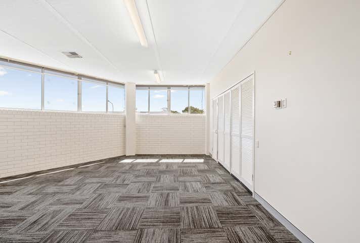 Suite 1 137 Sutton Street Redcliffe QLD 4020 - Image 10