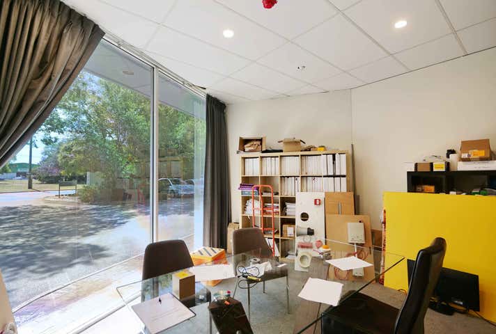 6/13-17 Sorbonne Crescent Canning Vale WA 6155 - Image 4