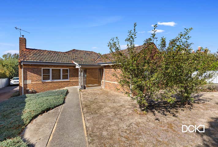 67  & 67a Wills Street Bendigo VIC 3550 - Image 3