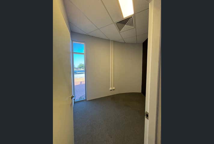 2 Marchwood Boulevard Butler WA 6036 - Image 10