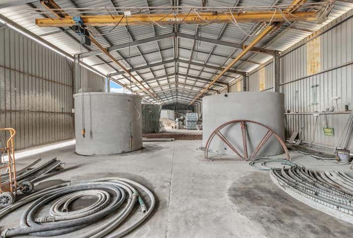 5 Campbell Street Tomago NSW 2322 - Image 8