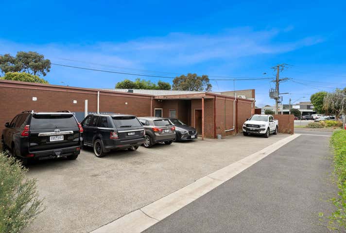 10 & 10A Ormond Road East Geelong VIC 3219 - Image 15