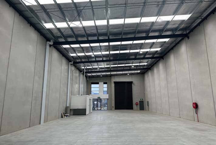 5 & 7 Furlong Street Cranbourne West VIC 3977 - Image 5