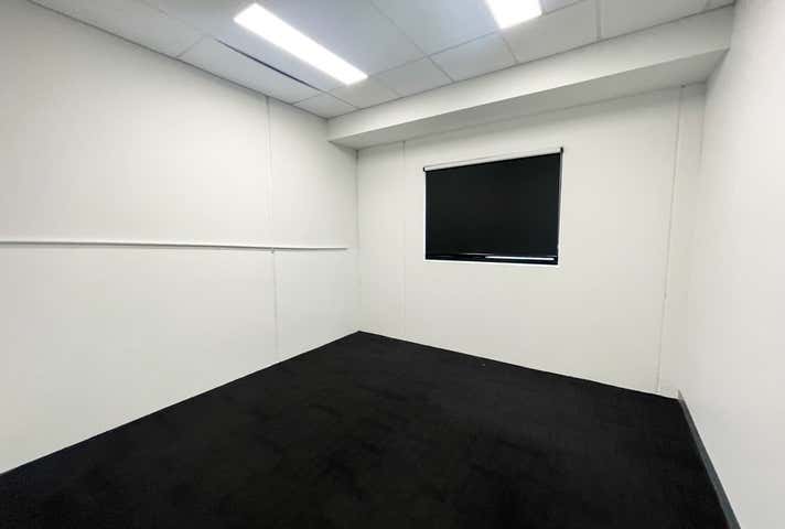 52 Spring Square Hallam VIC 3803 - Image 9