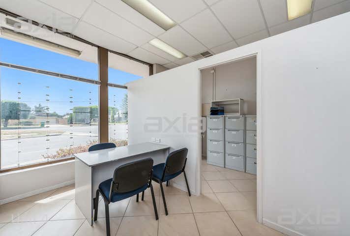 Units 2 & 4, 647 Safety Bay Road Waikiki WA 6169 - Image 14