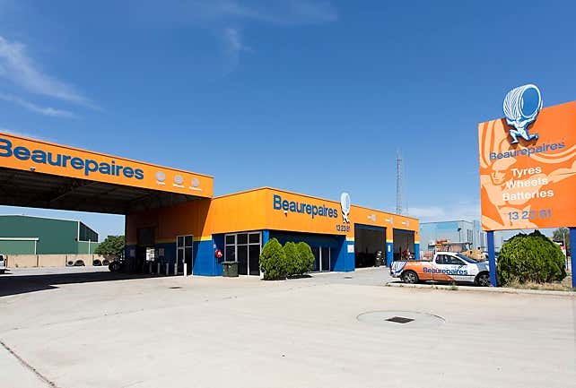 19 Mandurah Rd Kwinana Beach WA 6167 - Image 1