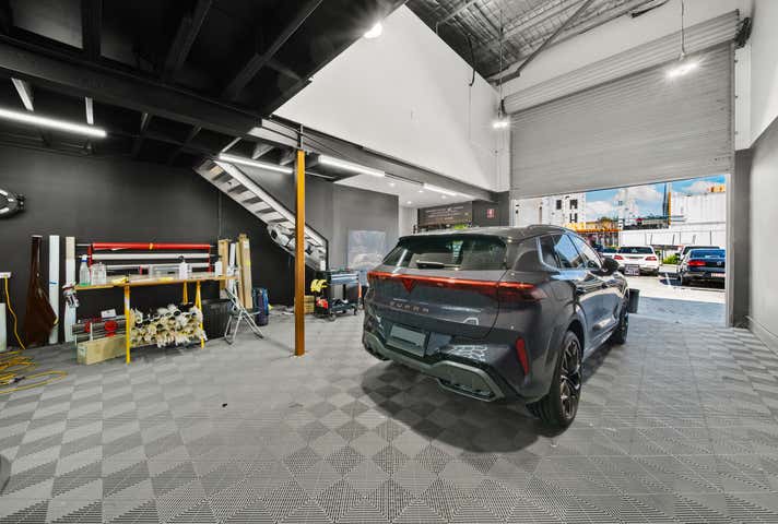 4/511 Olsen Avenue Southport QLD 4215 - Image 4