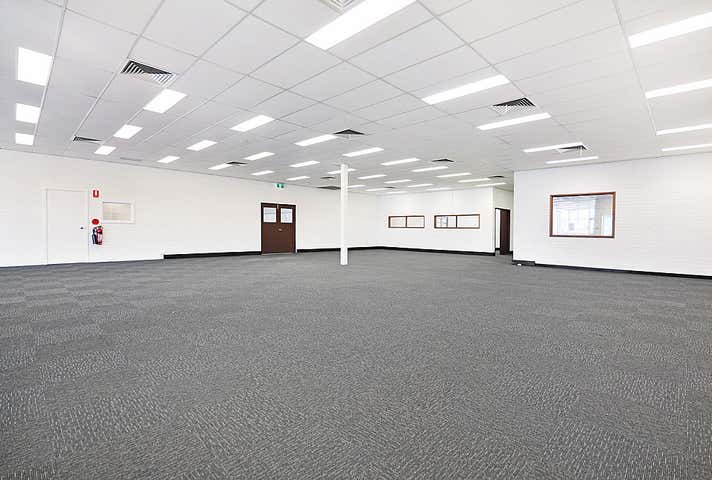 Unit 2, 2 Purdy Place Canning Vale WA 6155 - Image 6