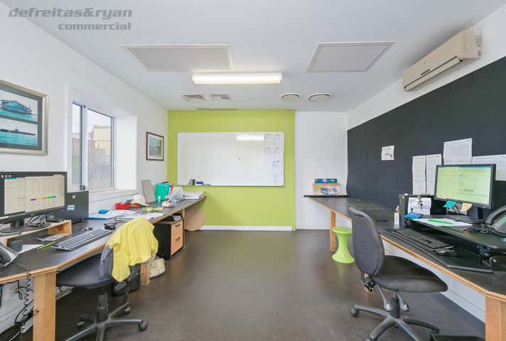 113 Garling Street O'Connor WA 6163 - Image 9