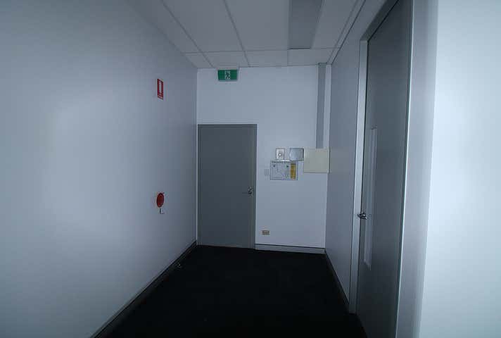 Suite 8, 228-230 Shute Harbour Road Cannonvale QLD 4802 - Image 12