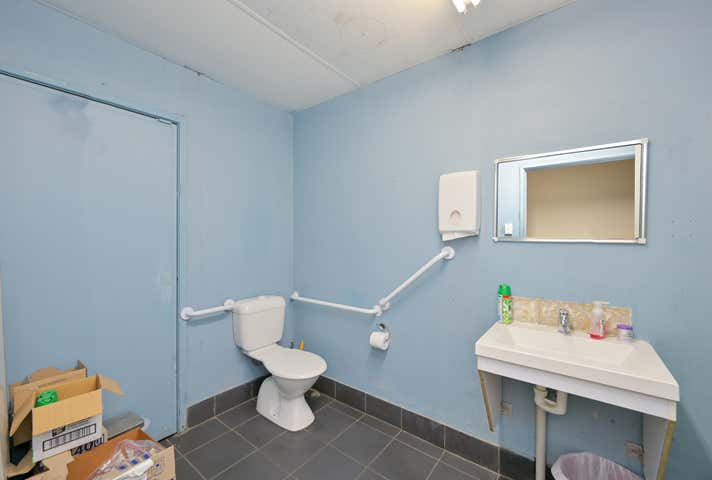 12 Winchester Road Bibra Lake WA 6163 - Image 17