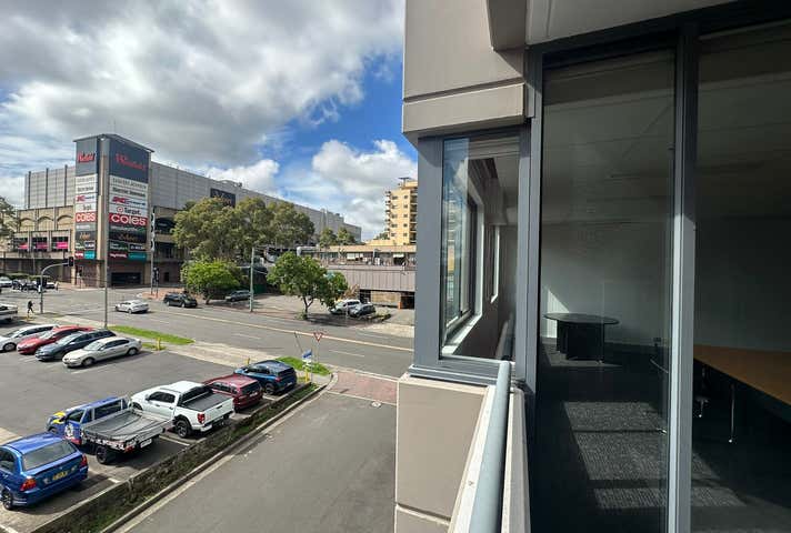 718/1C Burdett Street Hornsby NSW 2077 - Image 4
