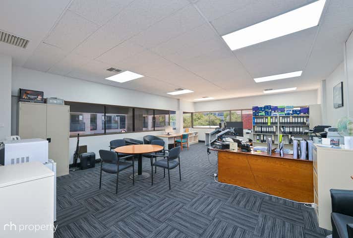 4/19-21 Outram Street West Perth WA 6005 - Image 3