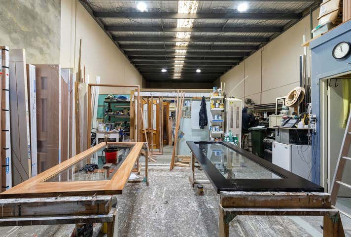 2/1-7 Sussex Court Sunbury VIC 3429 - Image 4