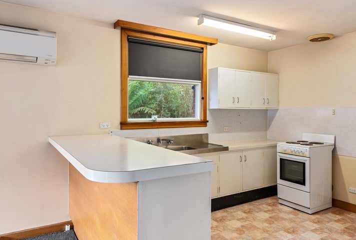 Ex-CBA Bank and Manager's Residence, 29 Orr Street Queenstown TAS 7467 - Image 13